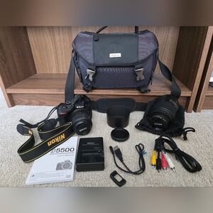 Nikon D5500 DX-format Digital SLR w/ 18-55mm VR II Kit (Black)